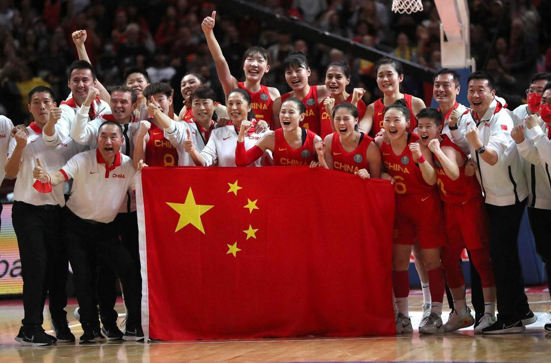 女篮决赛时间(绝杀！中国女篮挺进世界杯决赛，明天14点，对阵美国队！女篮姑