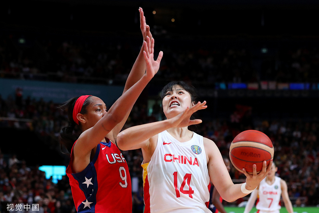 中国女篮世界杯成绩(银比金坚！中国女篮61-83不敌美国，拿下世界杯亚军)