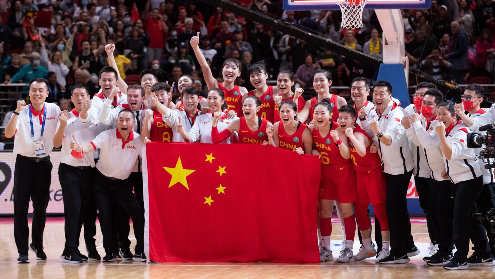 女子世界杯篮球(全力去拼的中国女篮，姑娘们“都做到了自己的极致”)