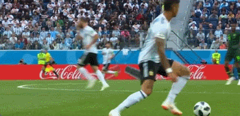 梅西800场献入波兼助攻（回首过去16年，梅西国家队大赛之路：留下19球22助攻的成绩单）