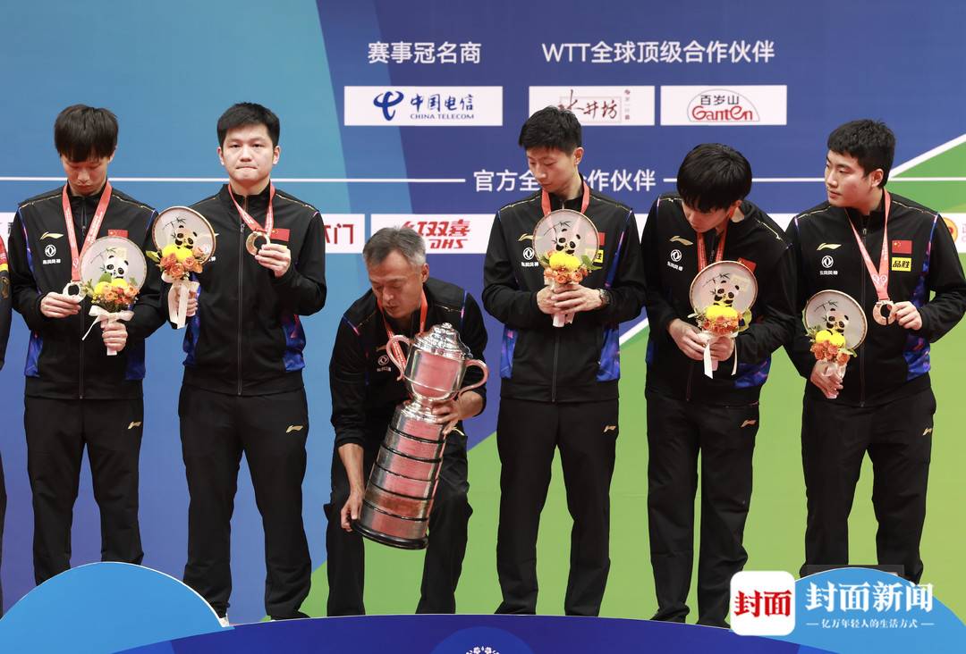 中国乒乓球队主教练(国乒男团主教练秦志戬:斯韦思林杯太重了)