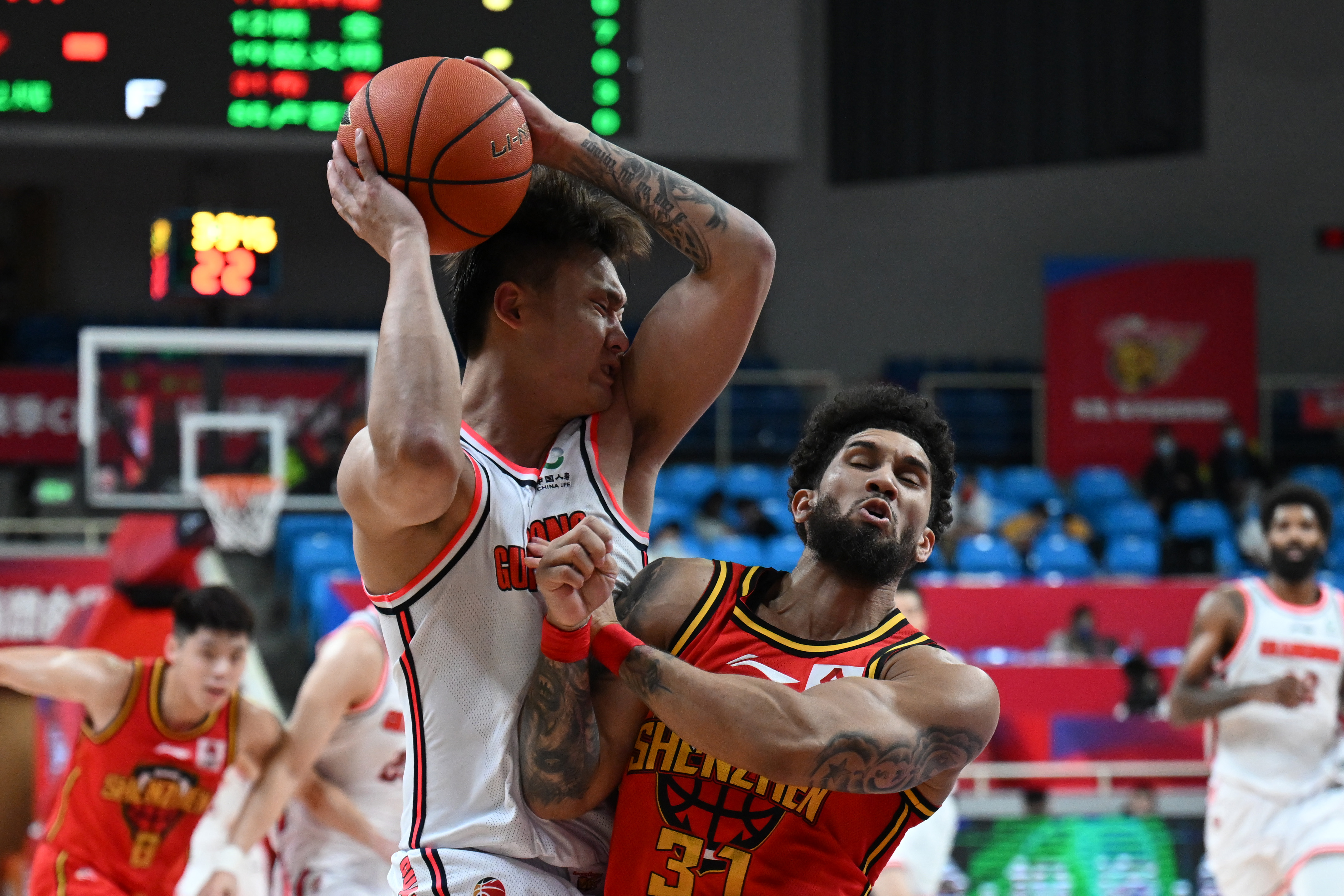 (体育)篮球——cba第一阶段:广东东莞大益对阵深圳马可波罗