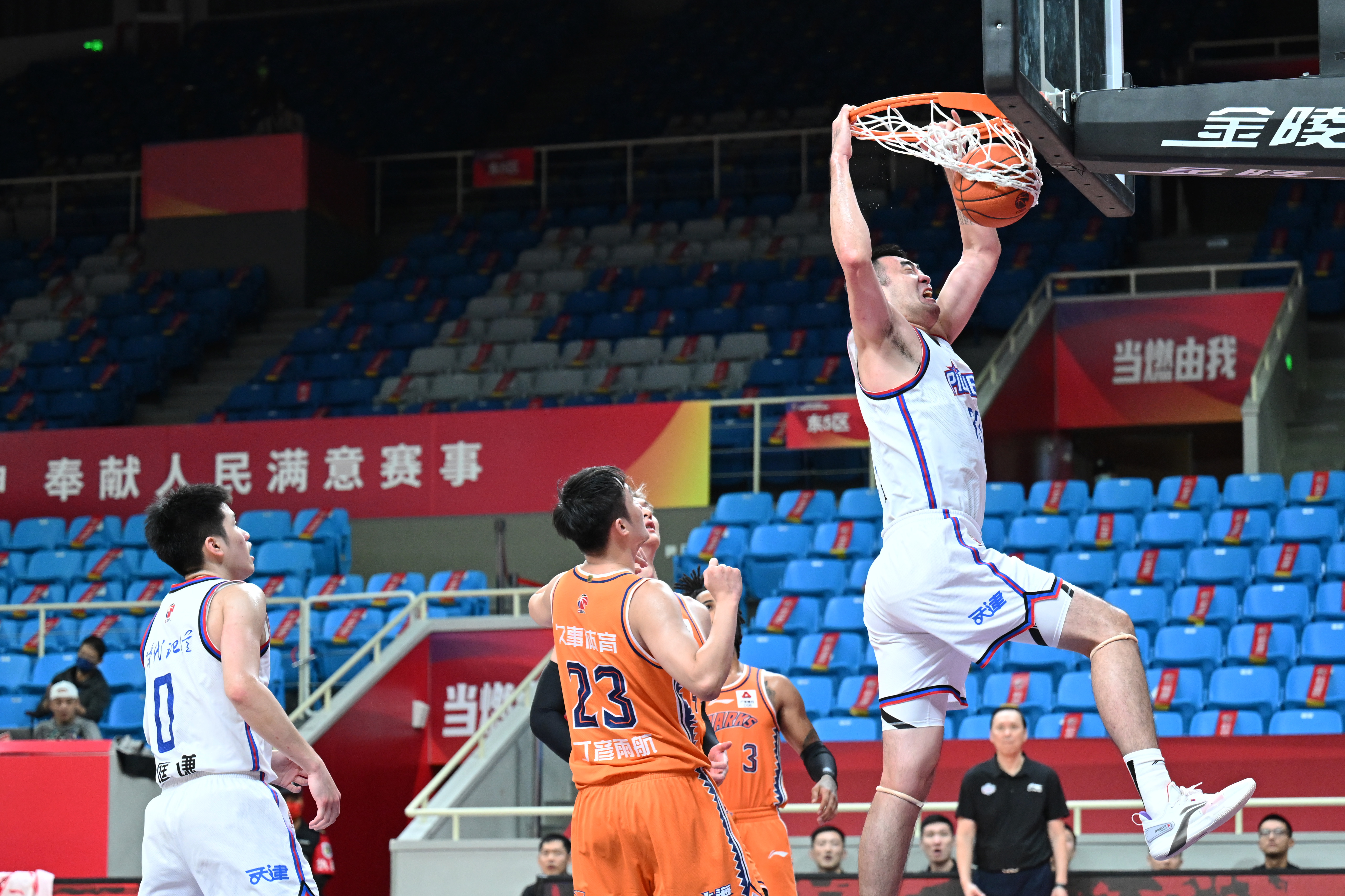 （体育）篮球——CBA第一阶段：天津先行者胜上海久事