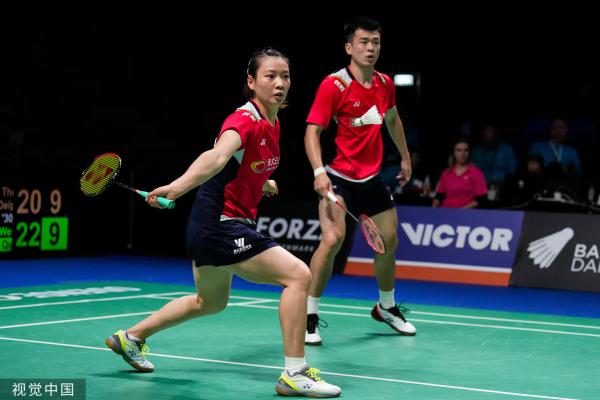 青岛跳水世界杯（体坛联播｜中国跳水队一日收获3金，陈梦、梁靖崑爆冷输球）