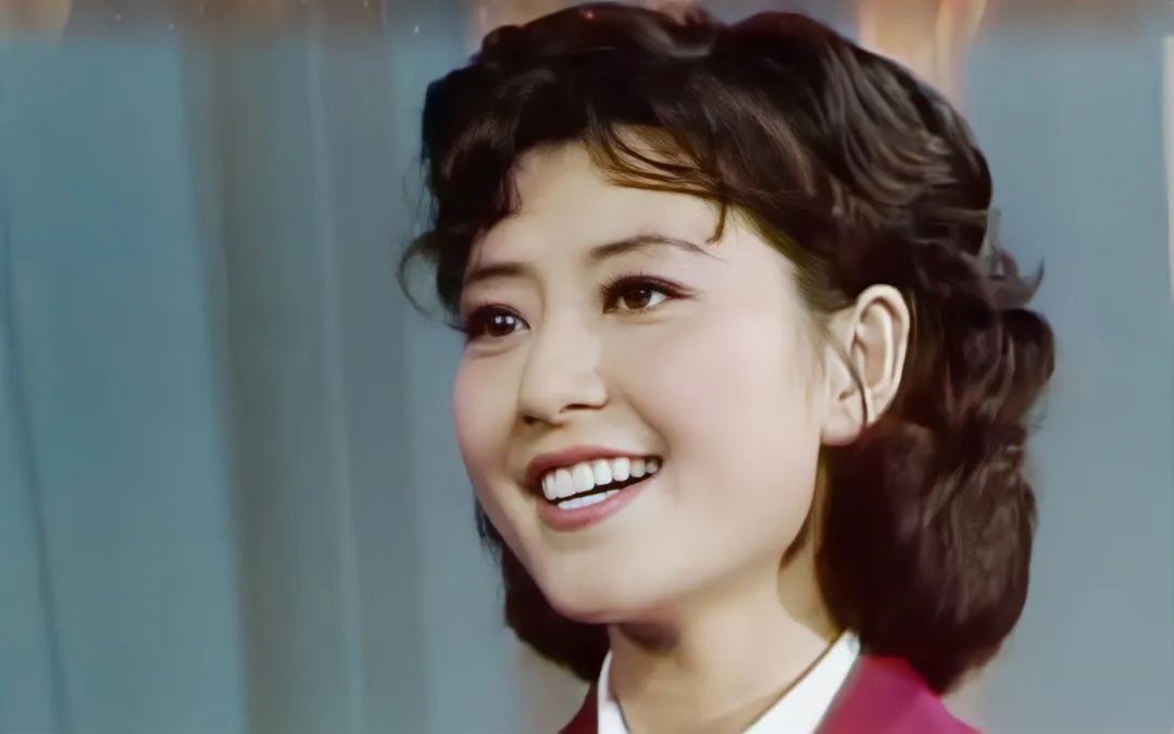 殷秀梅歌曲40首(殷秀梅歌曲40首祖国)