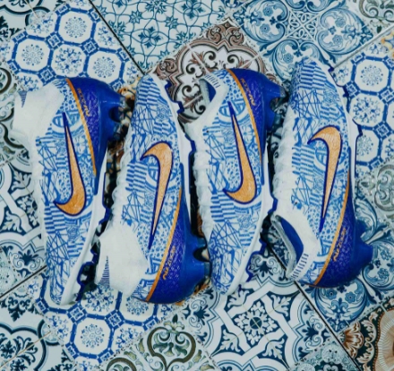 2018世界杯球鞋為什么（靈感源于瓷磚畫！NIKE將發布C羅世界杯簽名戰靴）
