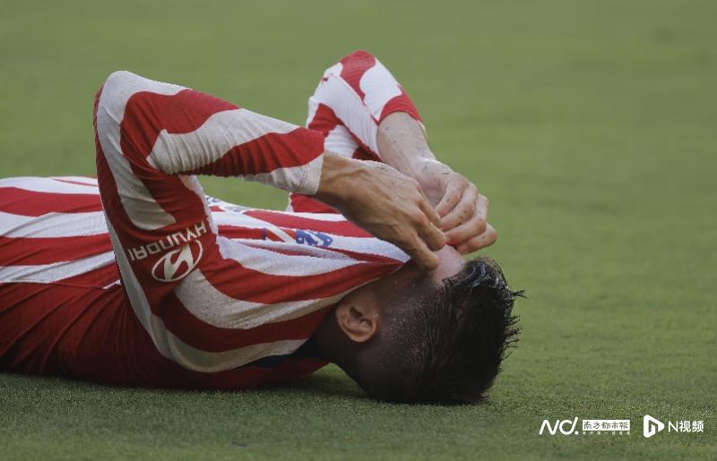 国际足联头大了（半个月后世界杯名单公布，伤病潮让各主帅头大，卫冕冠军最惨）-趣拿体育