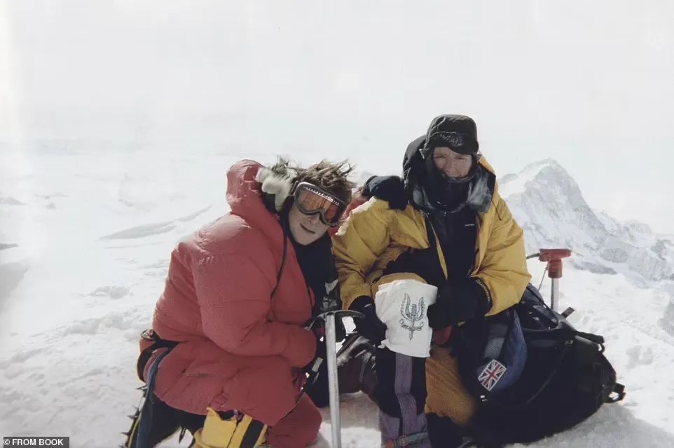 地表最强的"贝爷"带队奔赴珠峰,竟为还凯特王妃的人情?