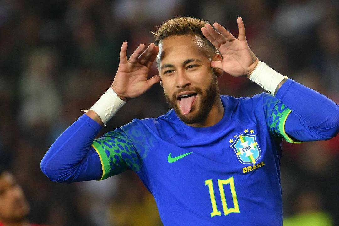 「世界杯32强大名单」巴西：内马尔领衔 阿尔维斯在列