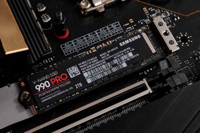 发掘PCIe4.0速度潜能，三星990 PRO固态硬盘2TB版本评测