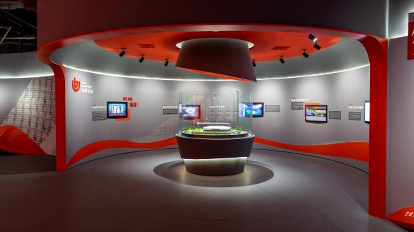 在上海哪里能看足球比赛（世界杯看球上海哪家强？“白玉碗”里这个足球体验中心，提供文化消费新选择）