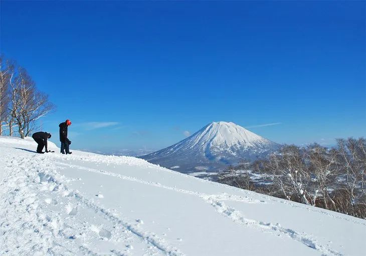 世界十大滑雪胜地（世界十大滑雪胜地包括）-第13张图片-华展网