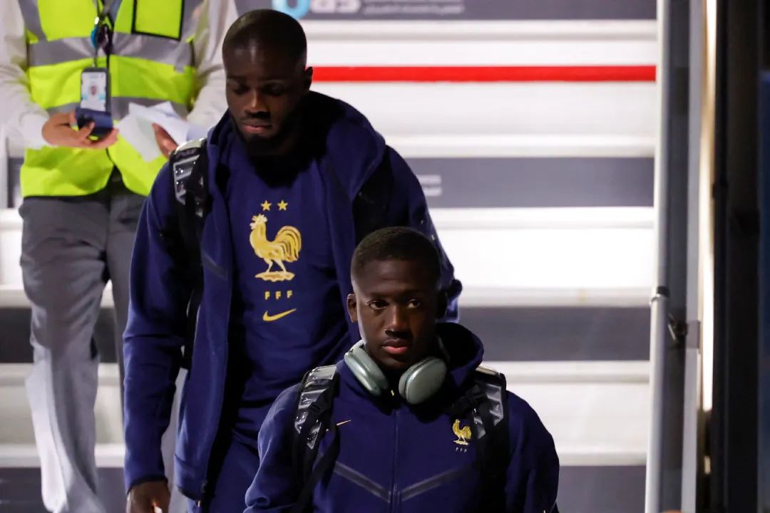 2010年世界杯法国被谁淘汰（“史上最弱”中场，连折多员大将！法国队难破“卫冕诅咒”？）-趣拿体育