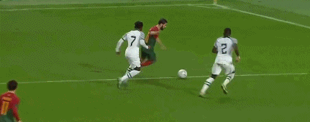 2010年世界杯西班牙夺冠阵容（体坛联播｜阿根廷队更换两名球员，C罗缺阵葡萄牙4球大胜）