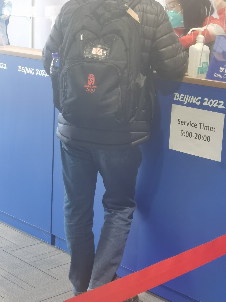 08年奥运会媒体包什么牌子（热闻｜14年前的北京奥运媒体包再现卡塔尔！网友：流水的赛事，铁打的中国制造）-趣拿体育