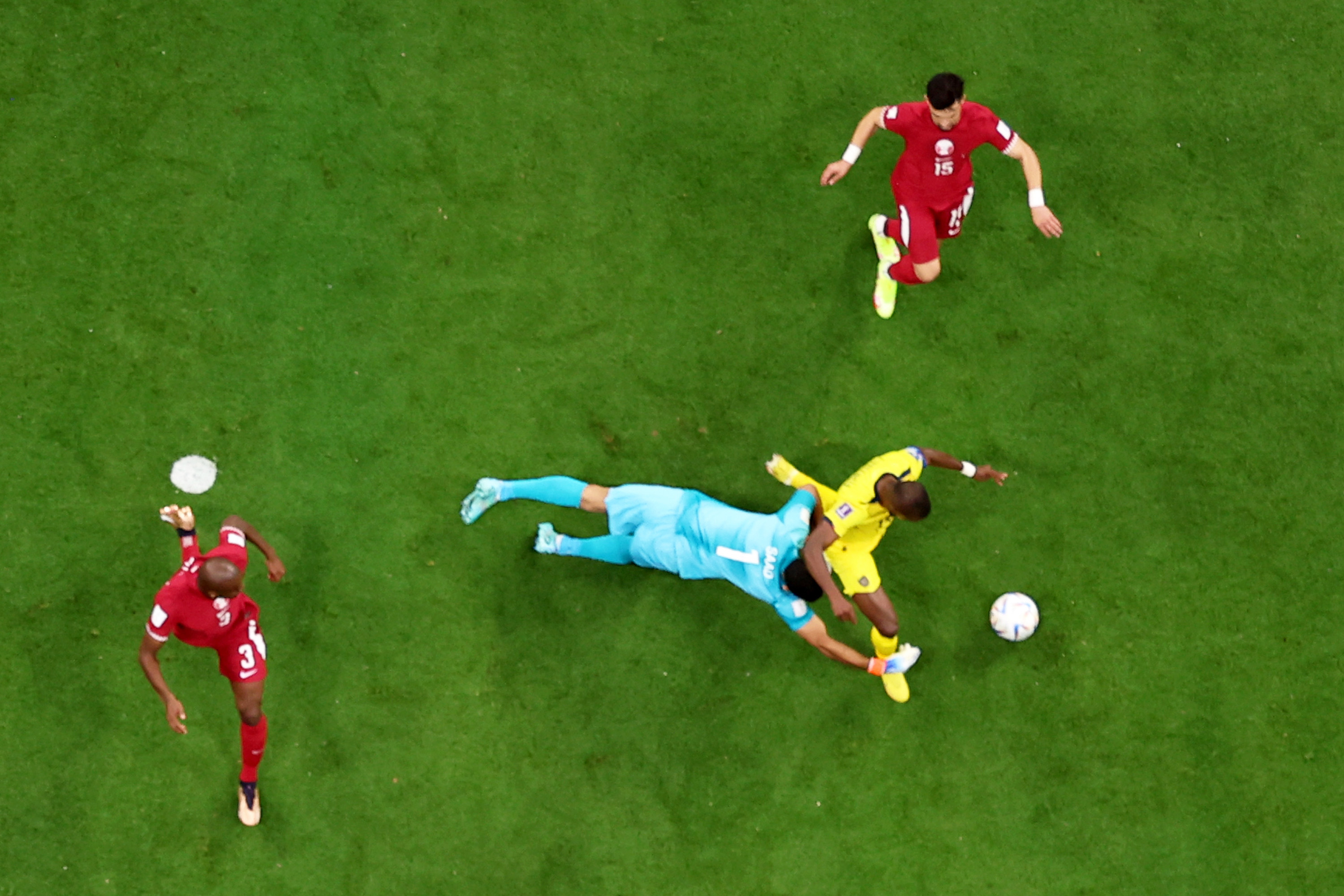 世界杯揭幕战图片（（卡塔尔世界杯）揭幕战：卡塔尔队对阵厄瓜多尔队(11)）-华海博客