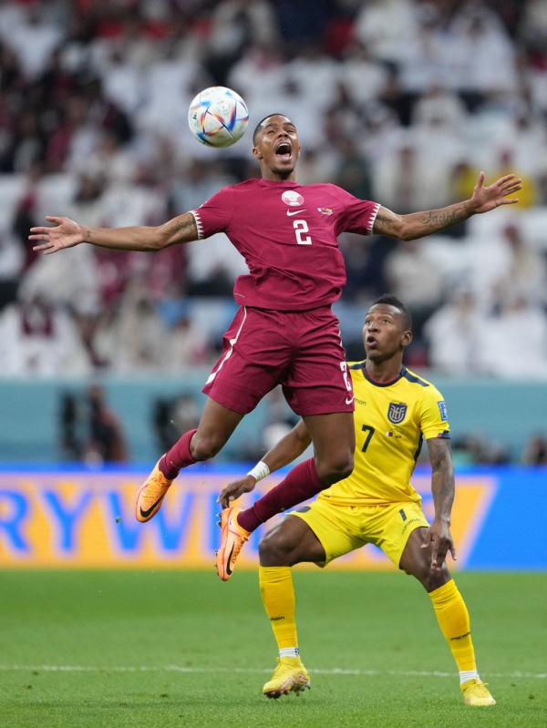 卡塔尔世界杯揭幕战：卡塔尔队不敌厄瓜多尔队