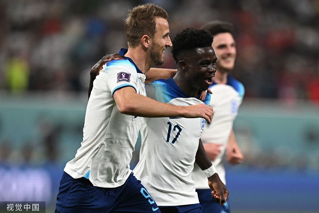 06年世界杯英格蘭vs葡萄牙（英格蘭隊6-2大勝伊朗隊，00后球員首次世界杯進(jìn)球）