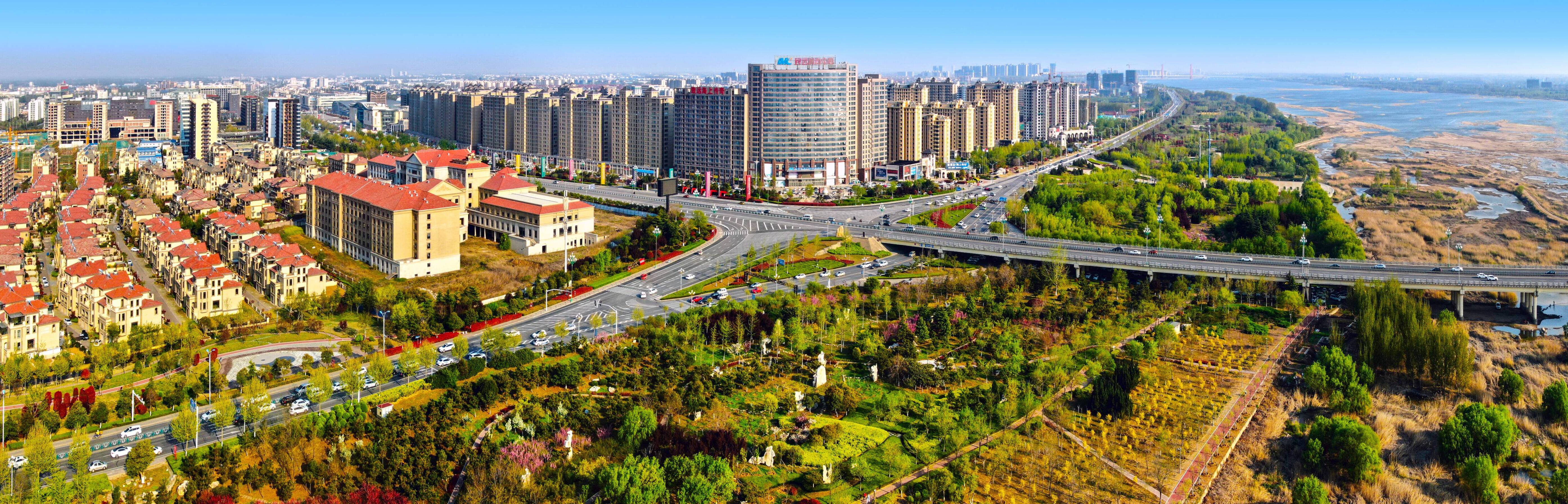 从位置上来看,沂河新区位于临沂市"北上东进"的主方向上.