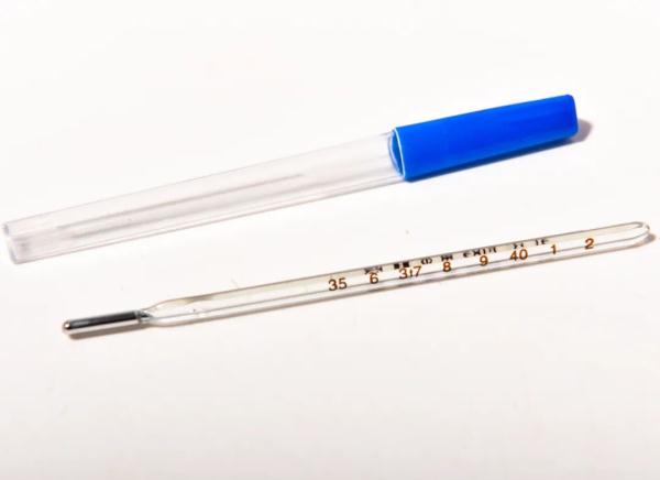 5个月的宝宝发烧怎么办（发烧会不会烧坏脑子？孩子发烧处理，儿科医生一次性说清楚）-趣拿体育