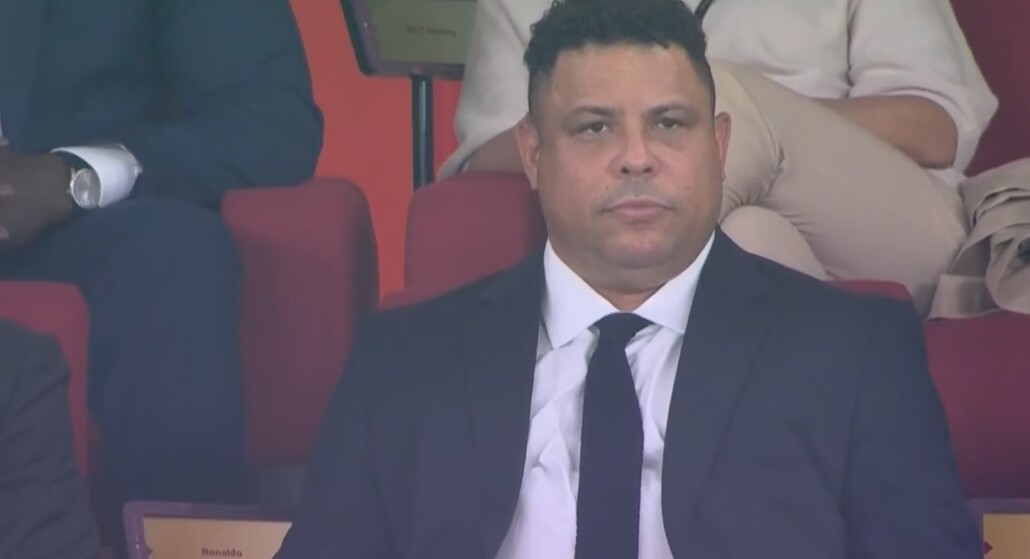 世界杯为什么没女人（世界杯镜头中为何没了美女，足球灵魂尚在，花边则一去不复返）