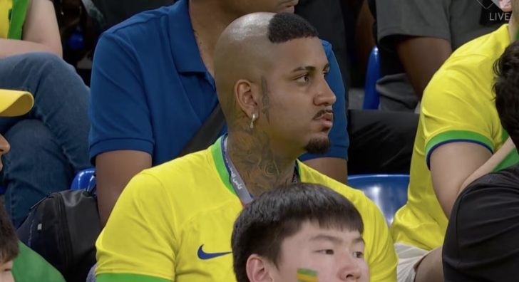 世界杯为什么没女人（世界杯镜头中为何没了美女，足球灵魂尚在，花边则一去不复返）