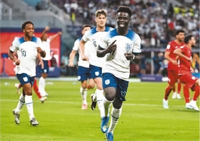 18年世界杯决赛哪一天（世界杯赛场 劲吹青春风）