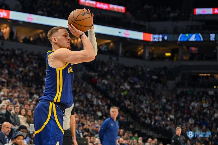 大赛吧nba直播（迪文岑佐：我们必须保持清醒 即使领先也不意味着比赛的结束）-趣拿体育