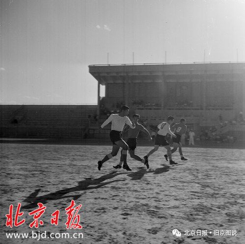 中國足球哪一年進世界杯（1957年，在先農壇體育場，中國足球隊首次沖擊世界杯，您猜勝負如何？）