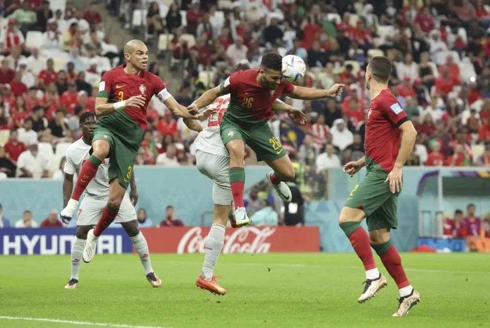 爆冷！西班牙出局，摩洛哥创造历史晋级八强！葡萄牙6：1大胜瑞士，21岁小将拉莫斯帽子戏法