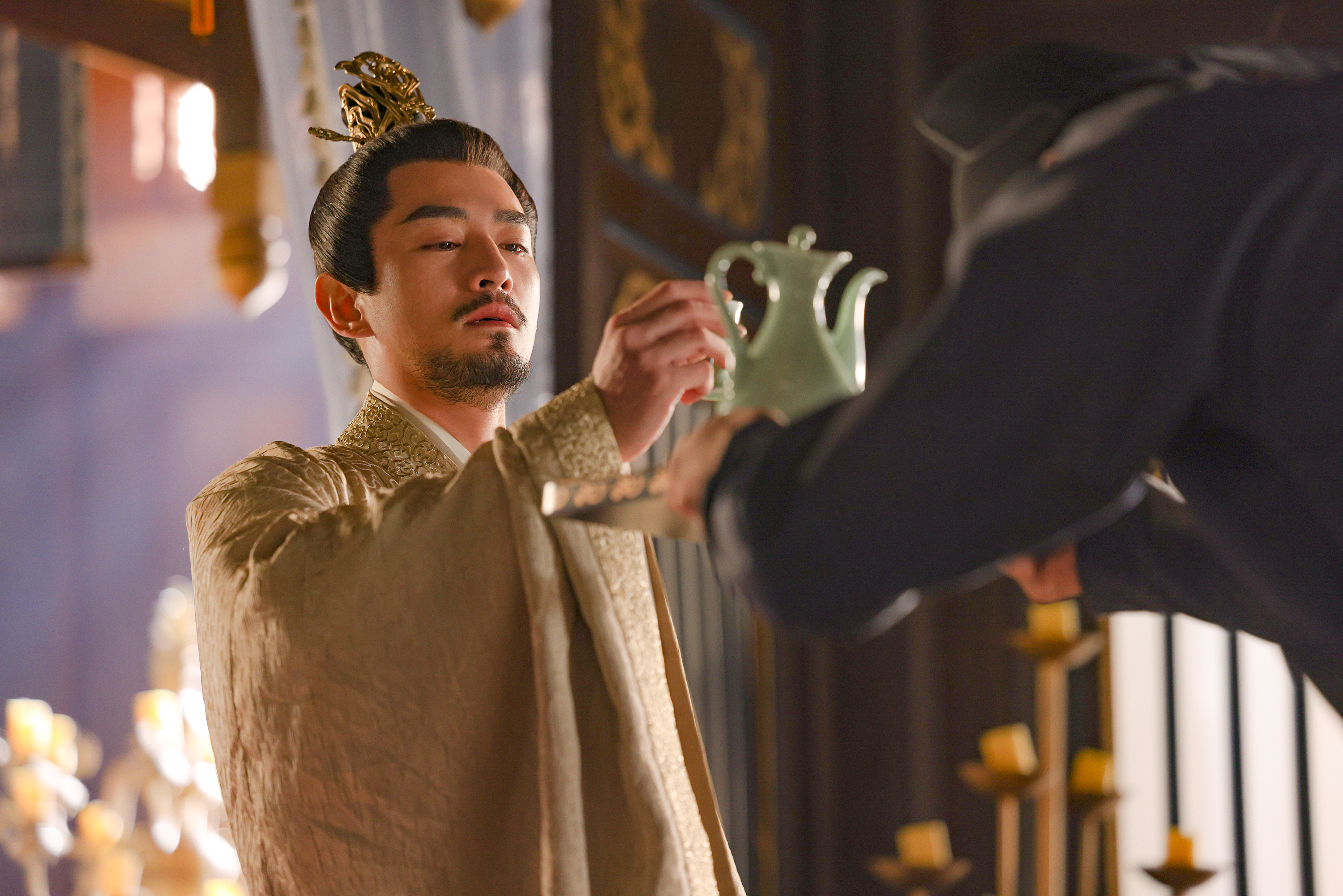 赫连铮(张晓晨《卿卿日常》演坏人:尹嵩盛气凌人之