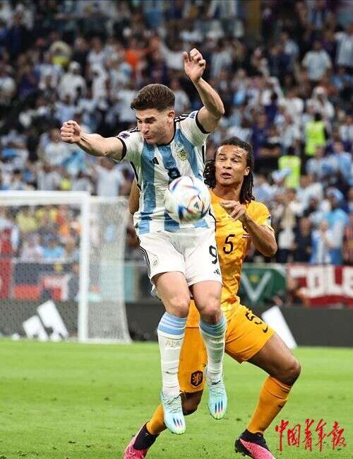 14年世界杯半决赛阿根廷vs荷兰（“圣马丁”闪闪发光 阿根廷淘汰荷兰挺进半决赛）