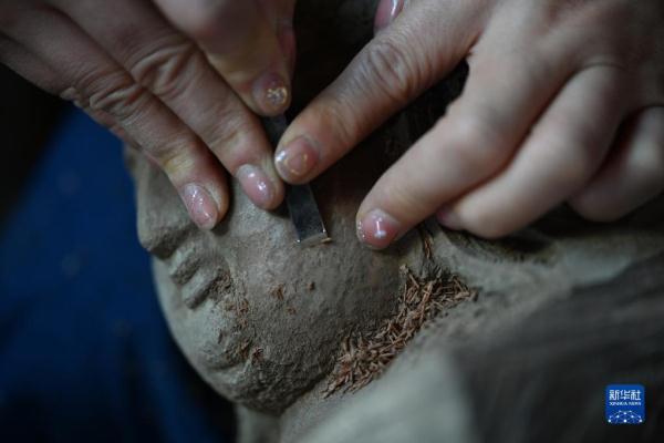 莆田木雕工艺品（福建莆田：传承千年技艺 尽显木雕之美）