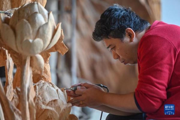 莆田木雕工艺品（福建莆田：传承千年技艺 尽显木雕之美）