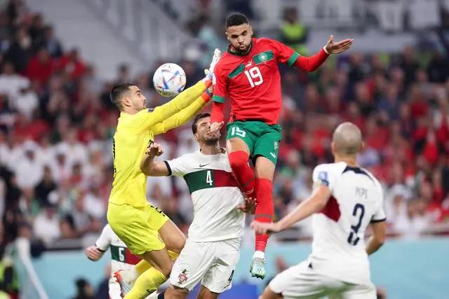世界杯葡萄牙(告别世界杯，C罗哭了！摩洛哥淘汰葡萄牙，创造非洲奇迹)