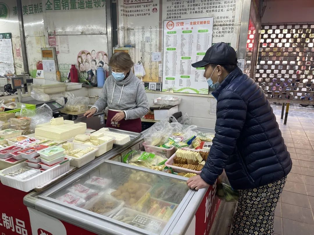 冬季菜场大家都买啥？小虹替你一探究竟