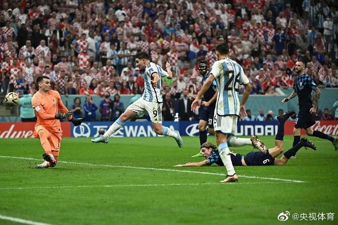 阿根廷3比0克罗地亚！率先晋级2022世界杯决赛