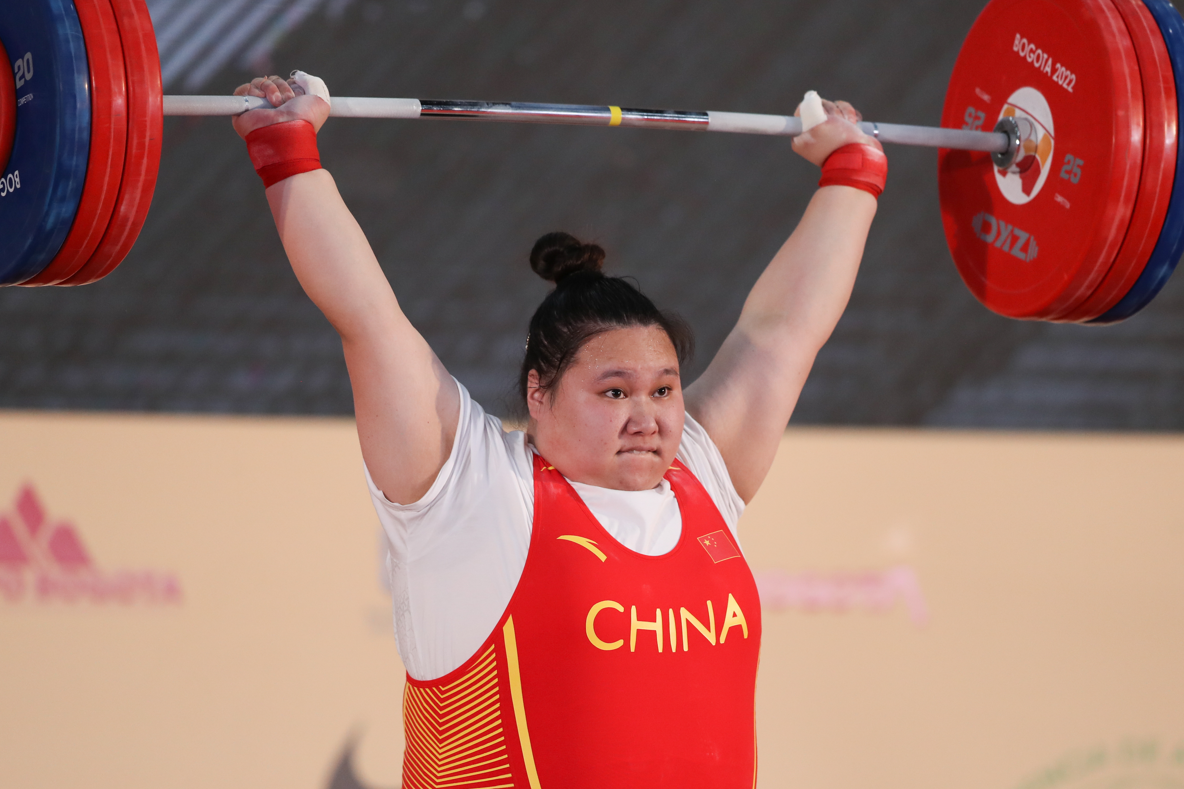 女子87公斤级举重(李雯雯包揽举重世锦赛87公斤以上级三金)_篮球新闻