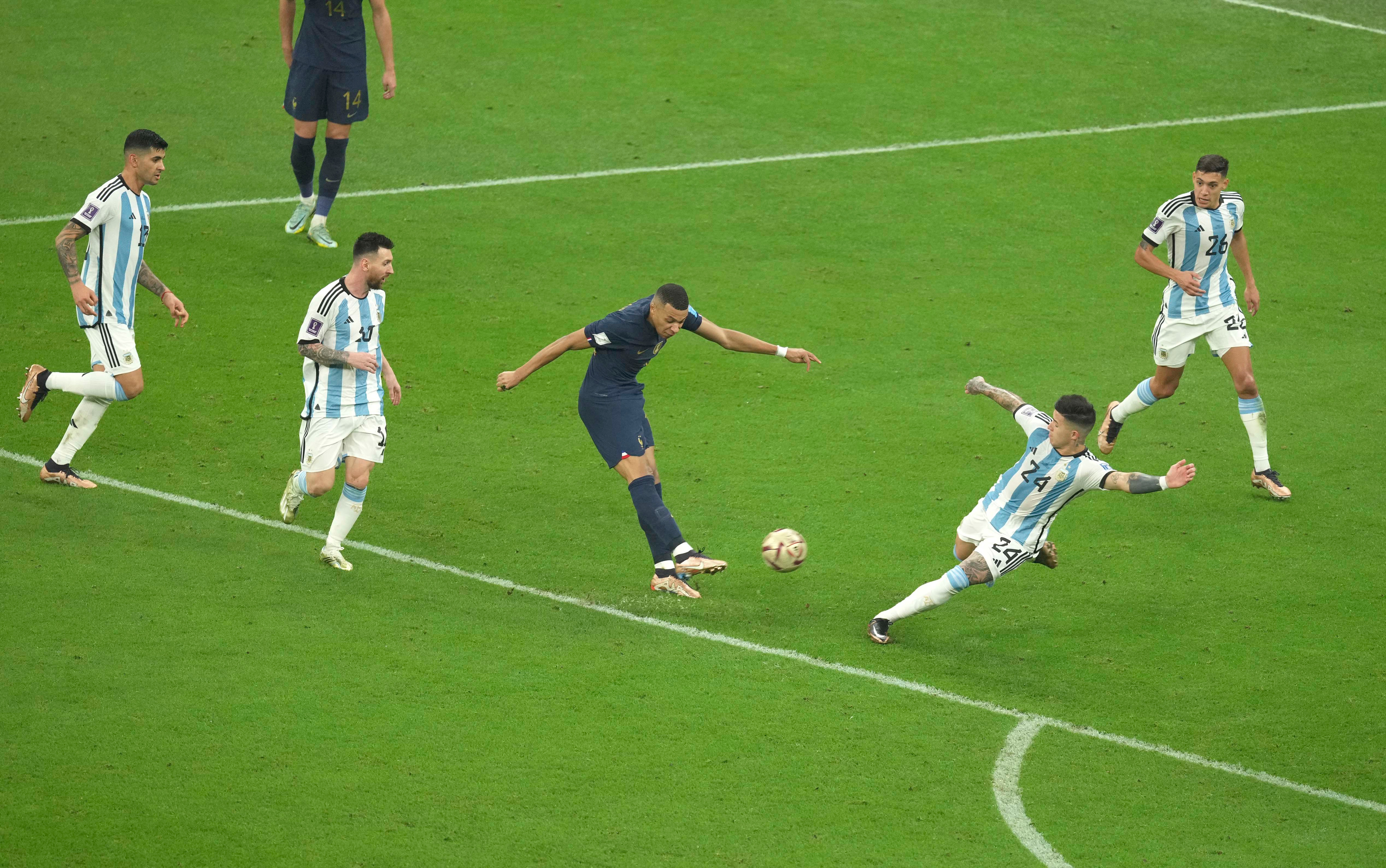 2022世界杯决赛有哪个国家（（卡塔尔世界杯）足球-决赛：阿根廷对阵法国(30)）