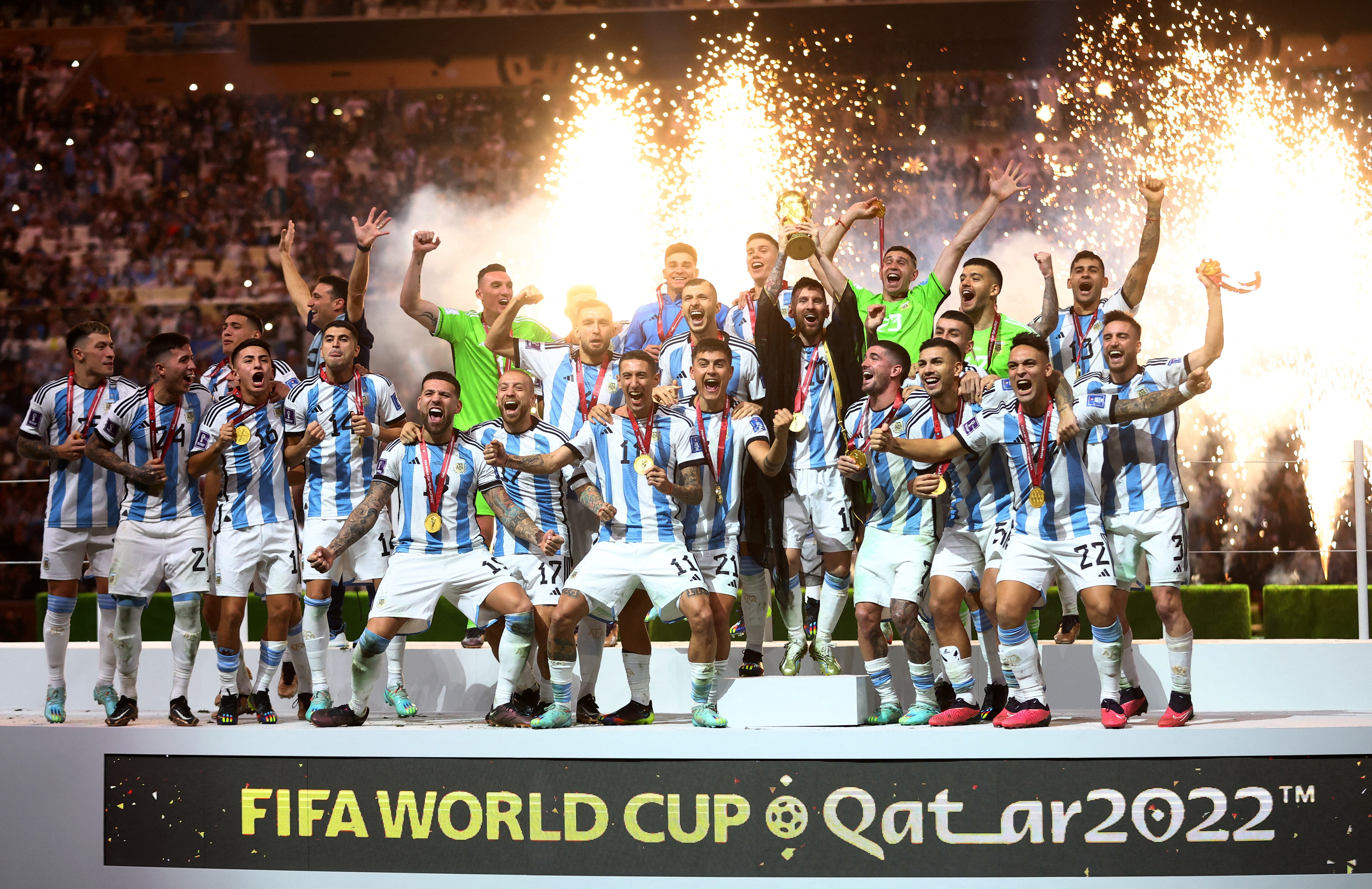 （外代二线）卡塔尔世界杯——阿根廷队夺冠