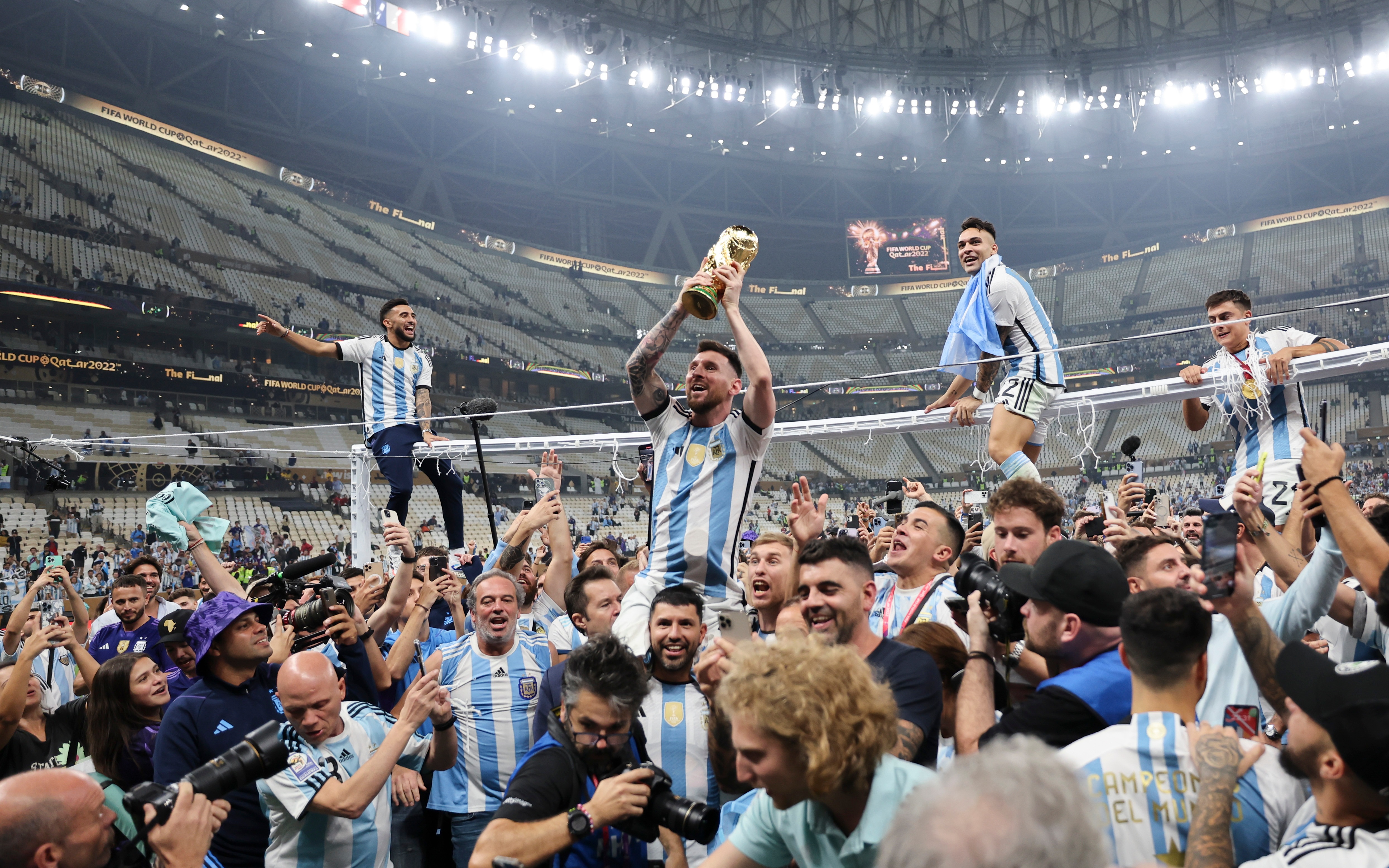 这支夺冠的阿根廷队你了解多少？前辈们一直陪着他们