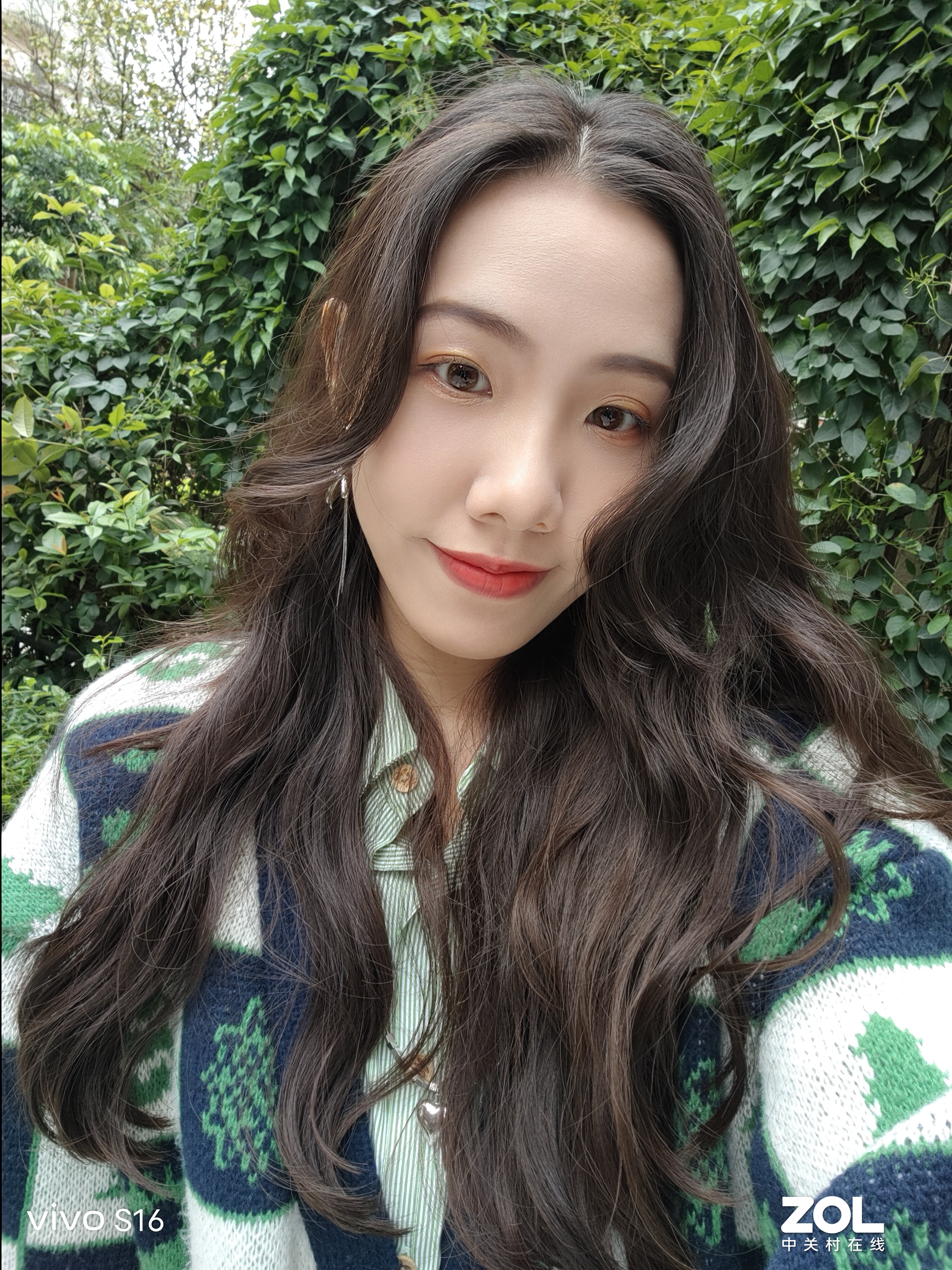 但一到這里就愛上了（vivo S16全面評(píng)測(cè)：可能是2022年最后一款輕薄性能小鋼炮）