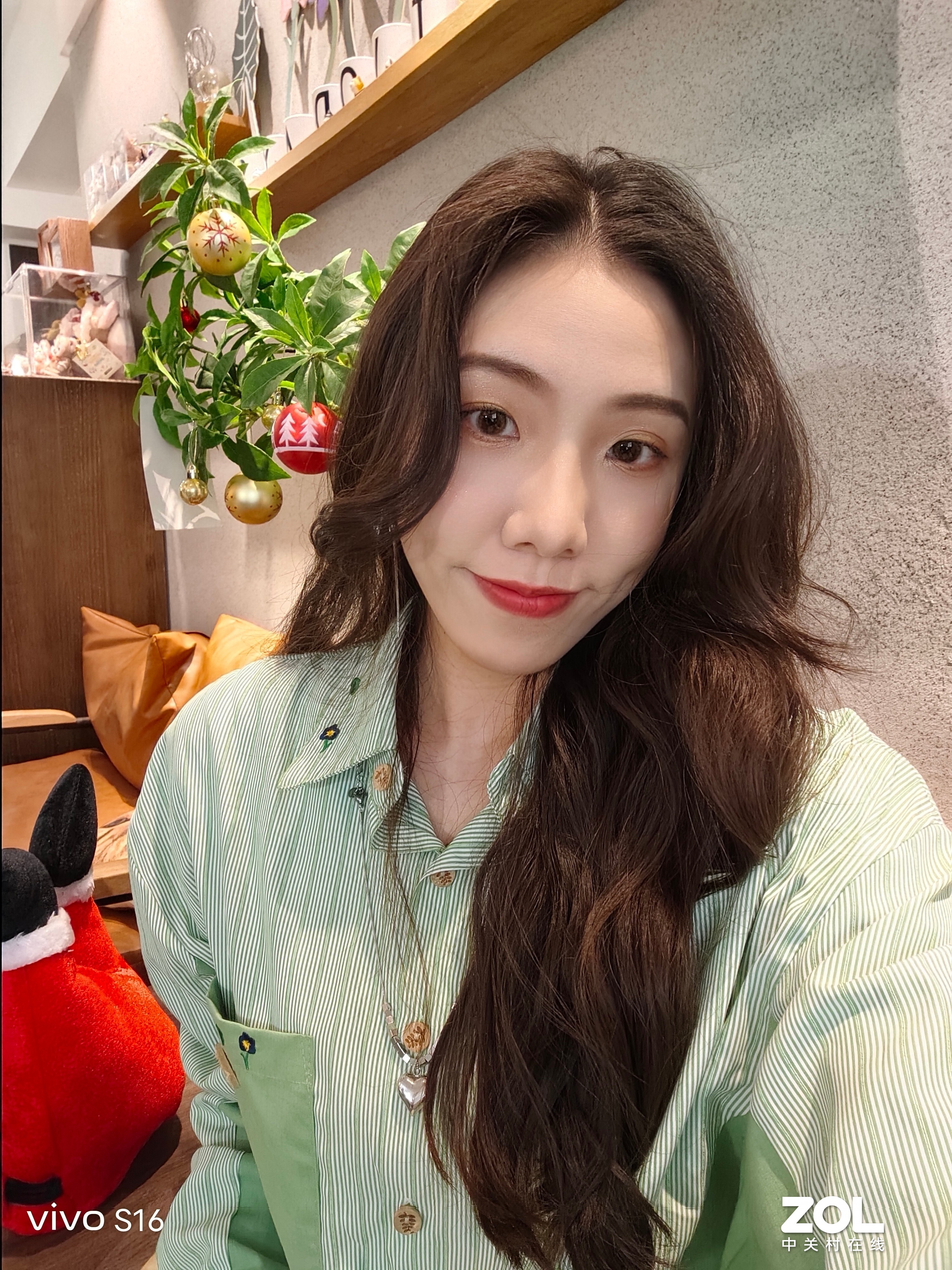 但一到這里就愛上了（vivo S16全面評(píng)測(cè)：可能是2022年最后一款輕薄性能小鋼炮）