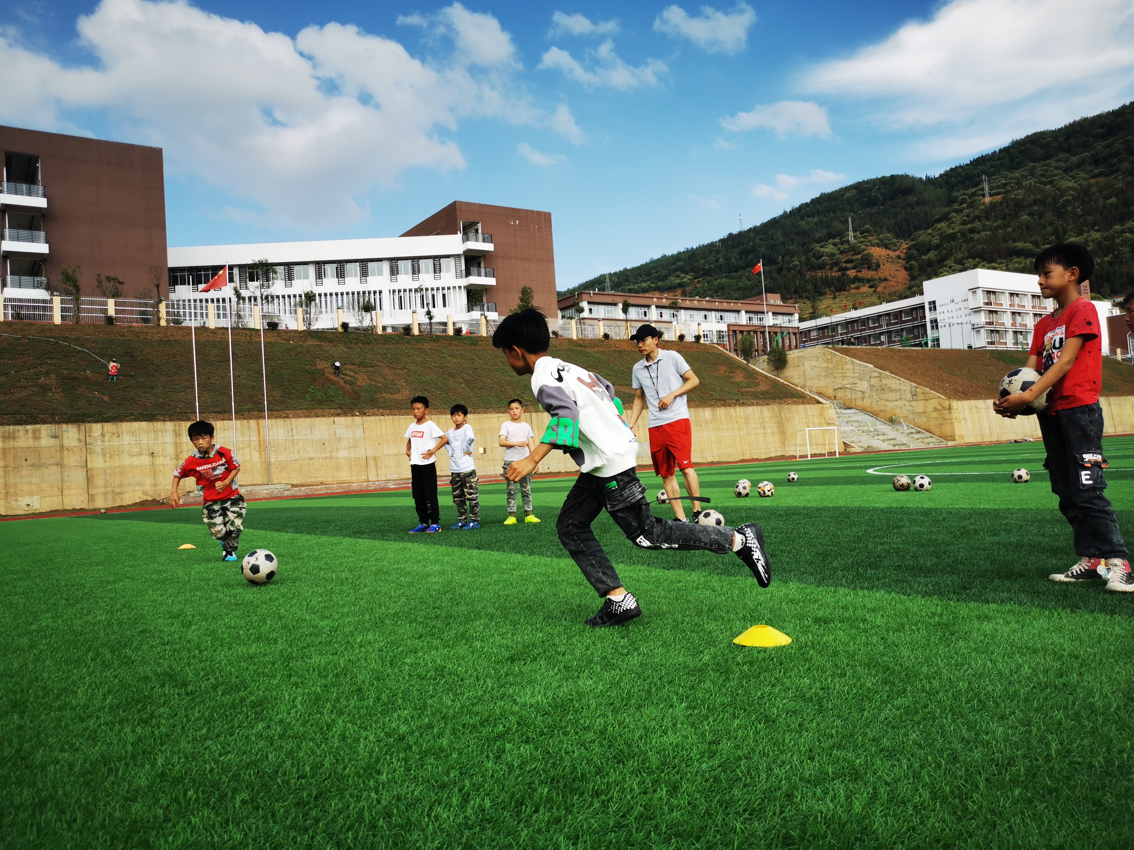 立才学校「香洲区立才学校」-爱妻自媒体