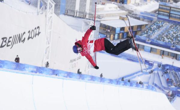 奥运会100枚金牌世界杯冠军（年终稿丨新华社体育部评出2022年中国十佳运动员）-趣拿体育