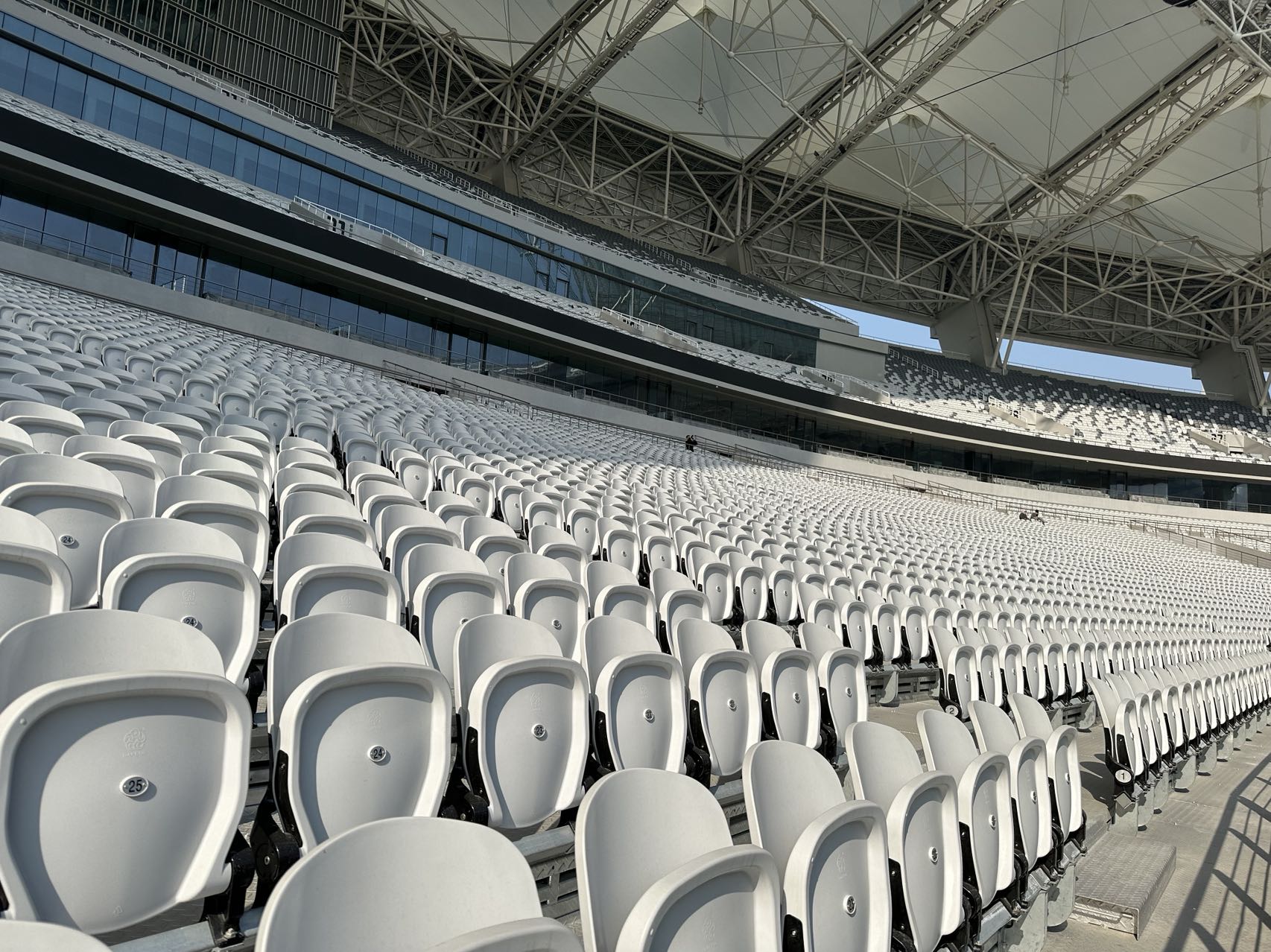 上海体育馆属于哪个区（徐家汇体育公园辞旧迎新！体育场、体育馆、游泳馆“三件套”焕新升级）