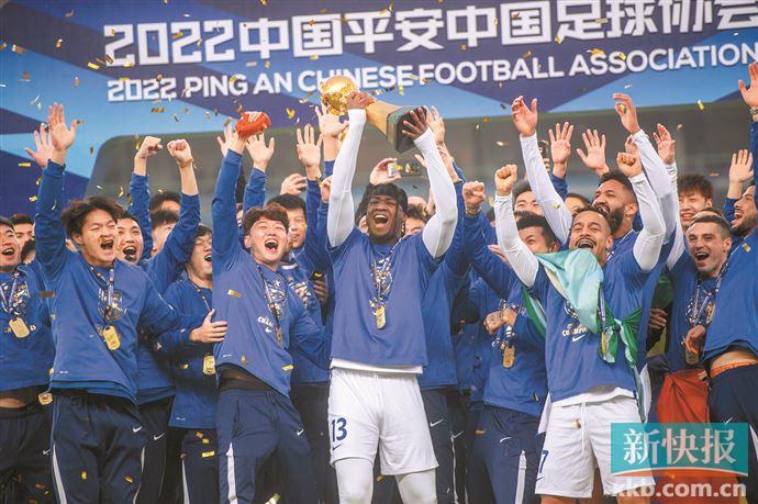 中超一赛季多少场比赛（中超也实行跨年赛制行不行？）-趣拿体育