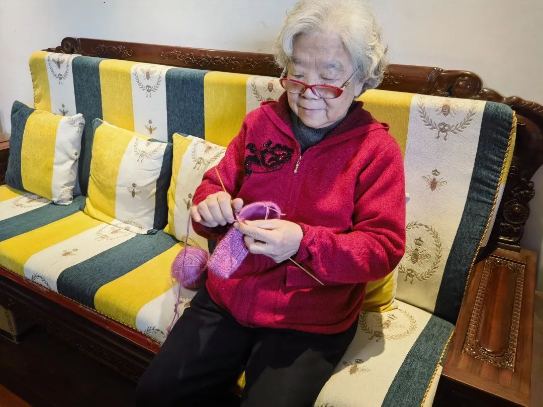 你身边有人中吗（寒冷中的小温暖，你身边有吗？）