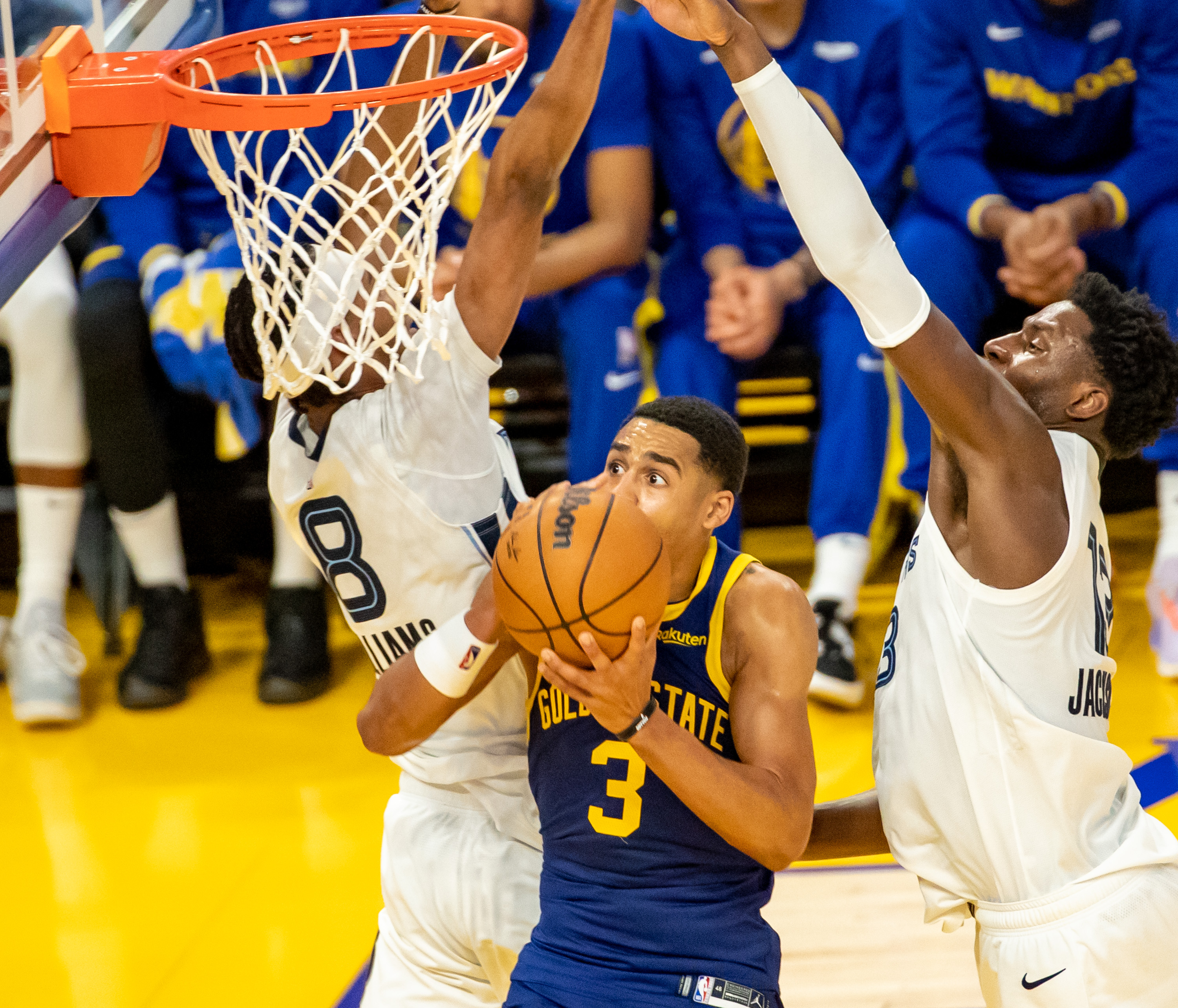 nba灰熊vs勇士（（体育）篮球-NBA常规赛：勇士胜灰熊）