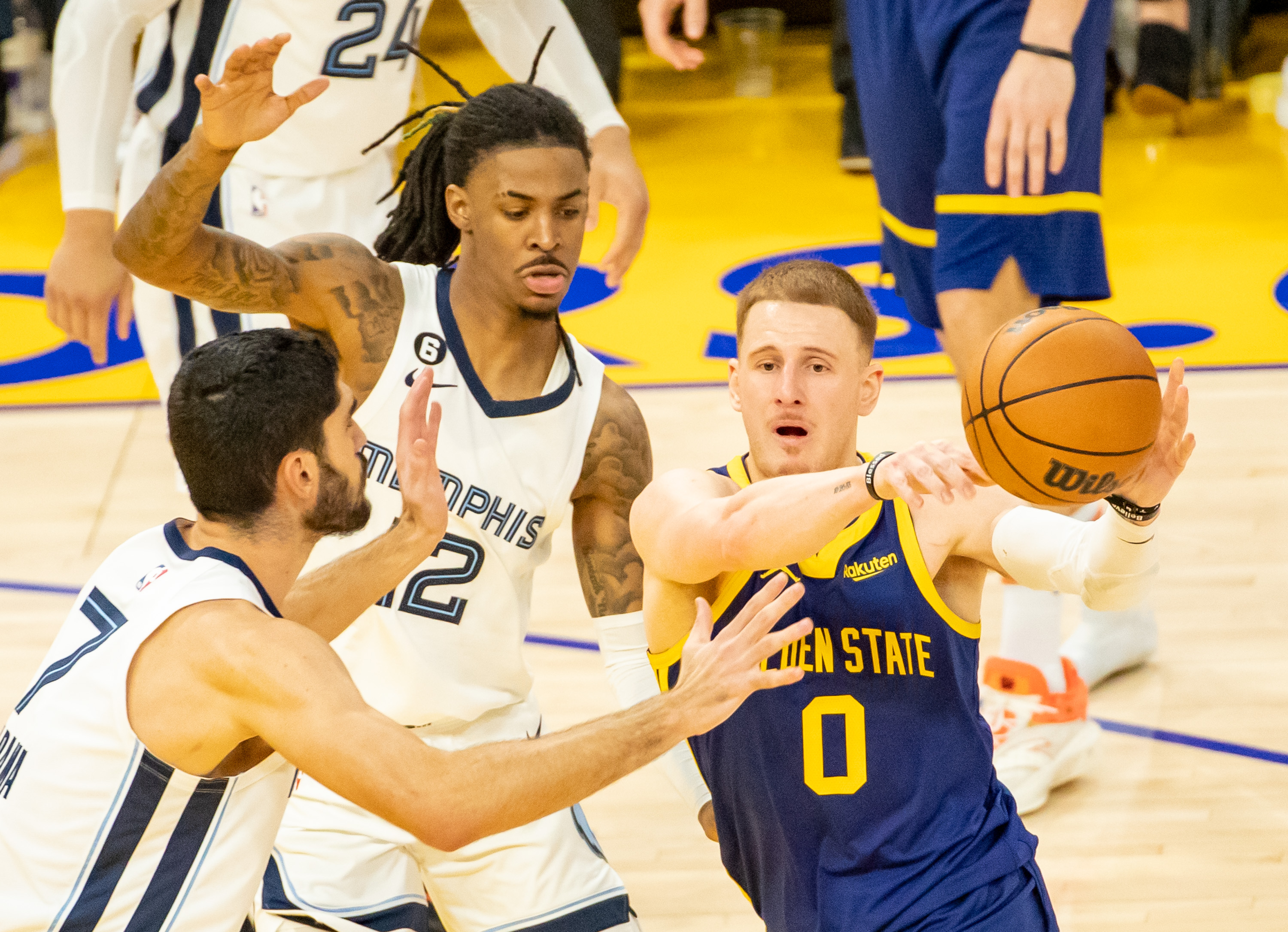 nba灰熊vs勇士（（体育）篮球-NBA常规赛：勇士胜灰熊）